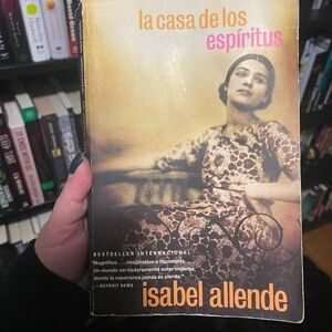 La Casa de los Espíritus by Isabel Allende